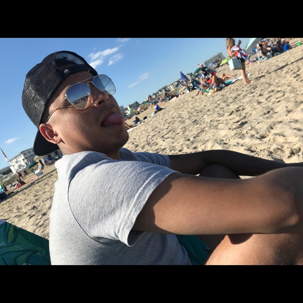 Meet your Posher, Virgilio